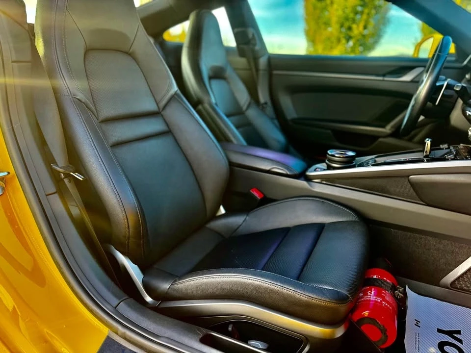 2022 Porsche 992 Carrera - Image 18 of 18