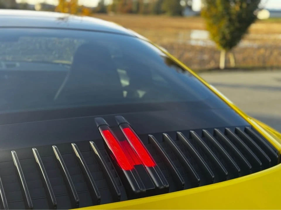 2022 Porsche 992 Carrera - Image 7 of 18