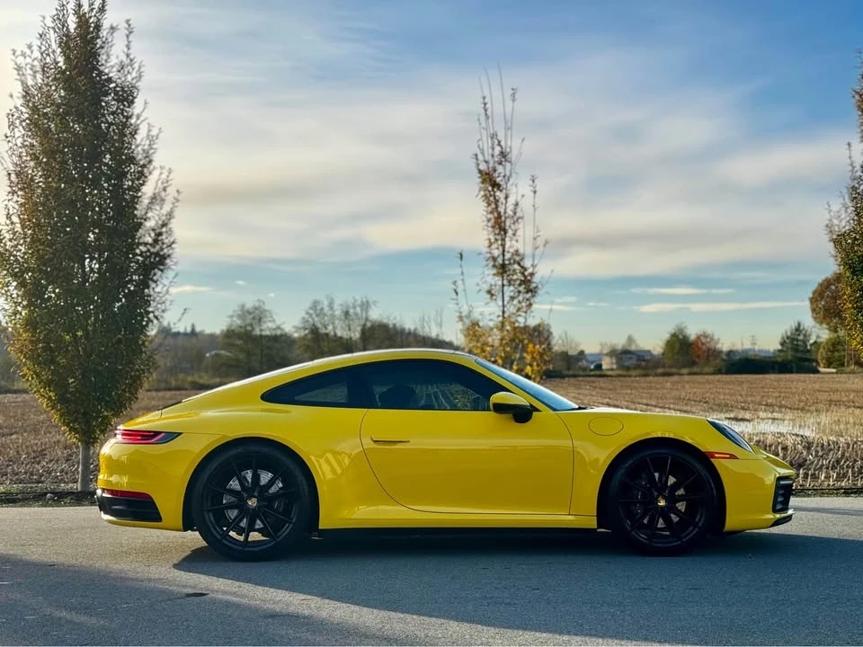 2022 Porsche 992 Carrera - Image 9 of 18