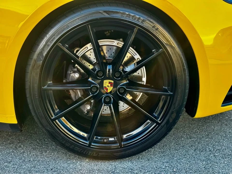 2022 Porsche 992 Carrera - Image 3 of 18
