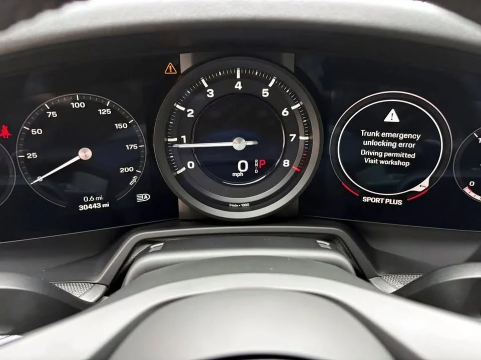 2022 Porsche 992 Carrera - Image 14 of 19