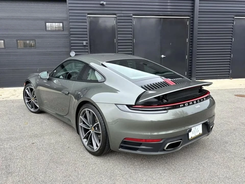 2022 Porsche 992 Carrera - Image 4 of 19