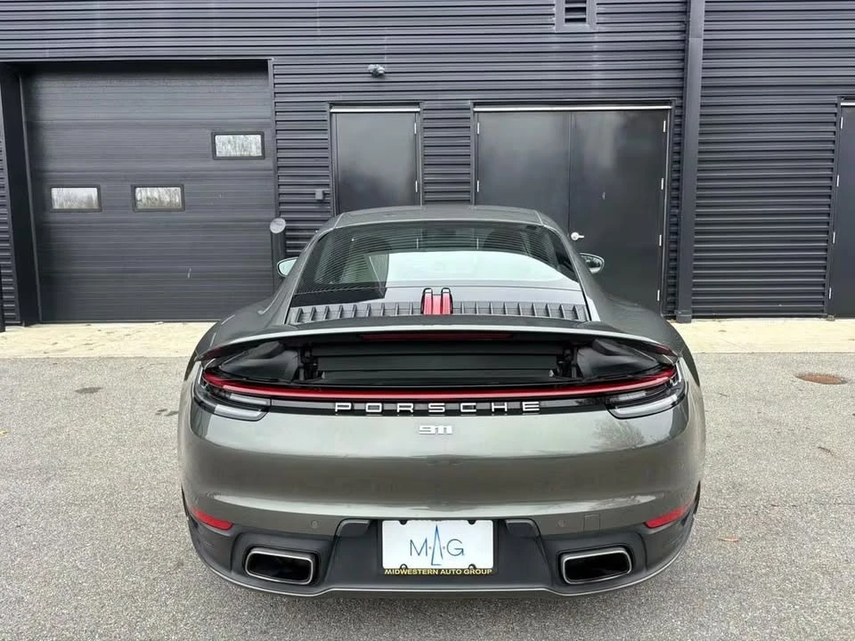 2022 Porsche 992 Carrera - Image 5 of 19
