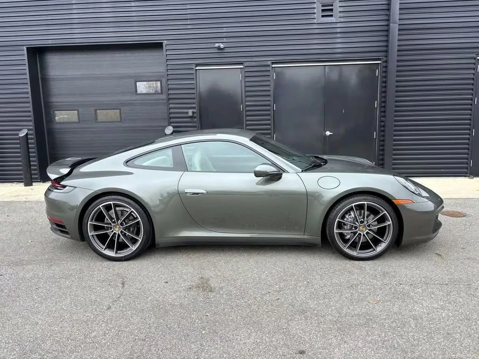 2022 Porsche 992 Carrera - Image 7 of 19