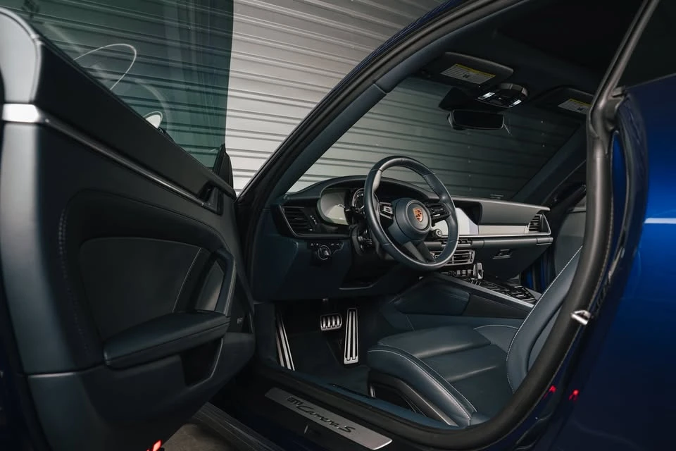 2022 Porsche 992 Carrera S - Image 9 of 20