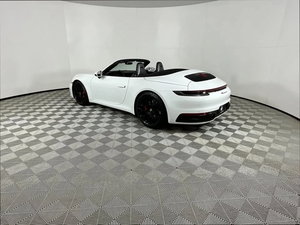 2022 Porsche 992 Carrera S - Image 4 of 20