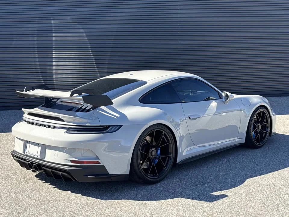 2022 Porsche 992 GT3 - Image 5 of 10