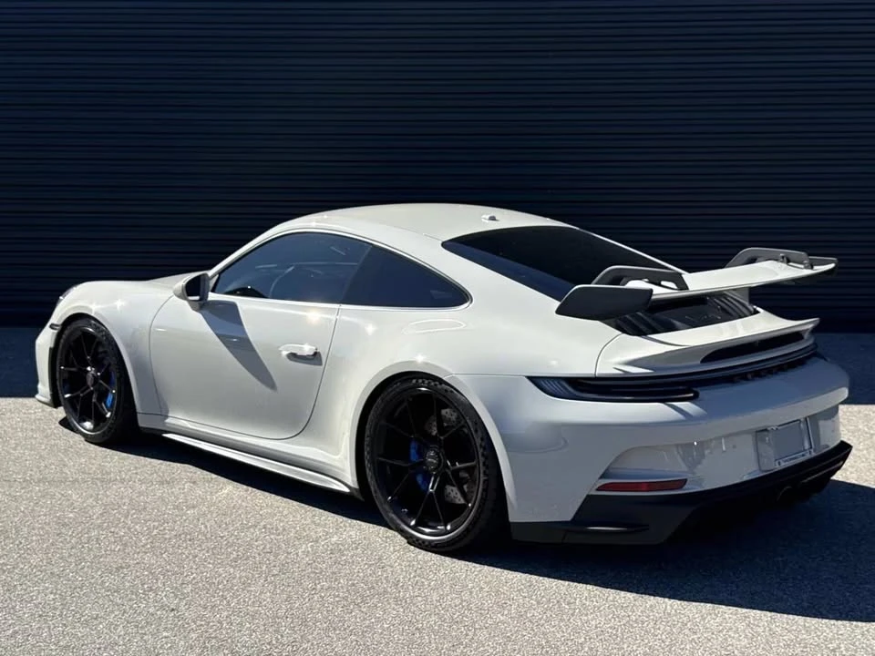 2022 Porsche 992 GT3 - Image 3 of 10