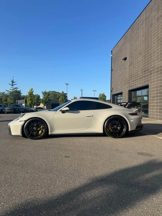 2022 Porsche 992 GT3 - Image 3 of 10