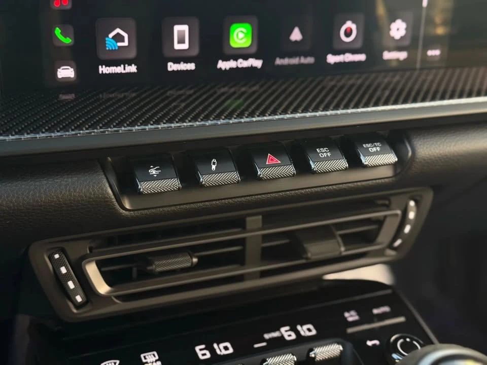 2022 Porsche 992 GT3 - Image 17 of 20