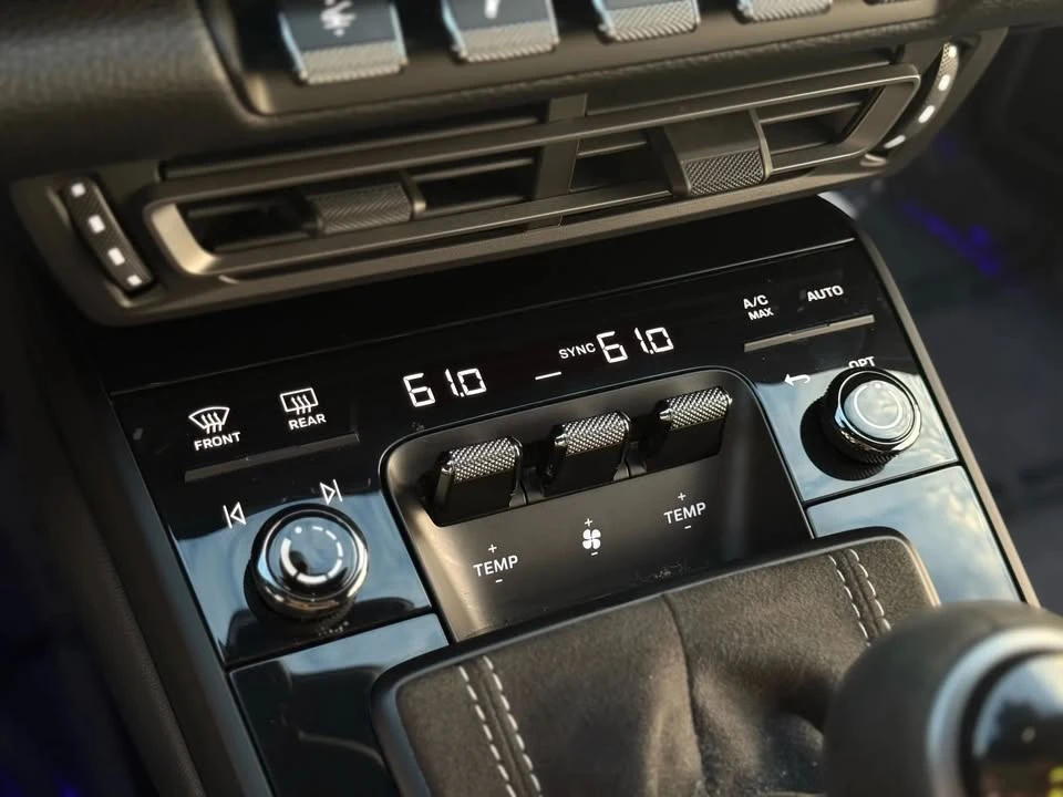 2022 Porsche 992 GT3 - Image 16 of 20