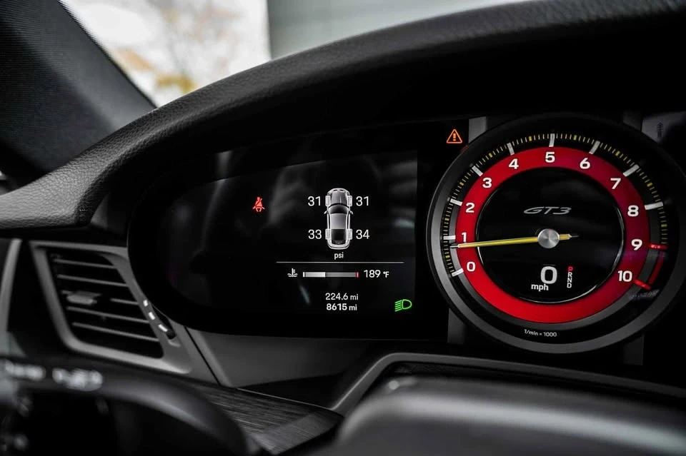 2022 Porsche 992 GT3 - Image 3 of 16