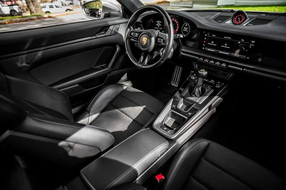 2022 Porsche 992 GT3 - Image 8 of 16