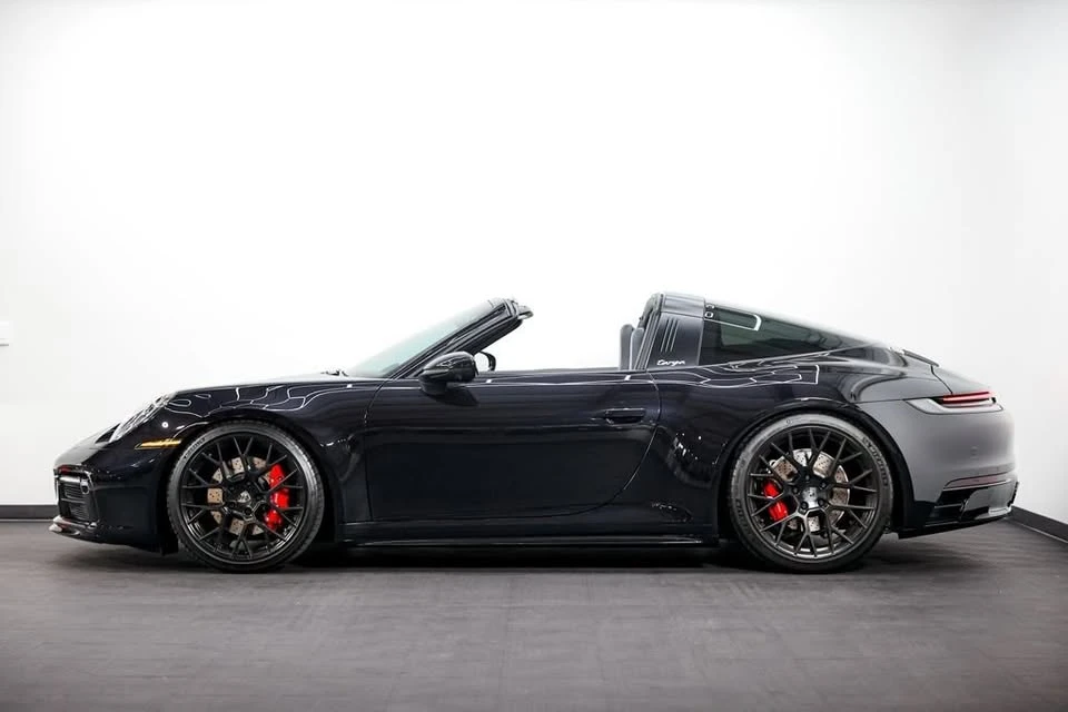 2022 Porsche 992 Targa 4 & 4S - Image 10 of 19
