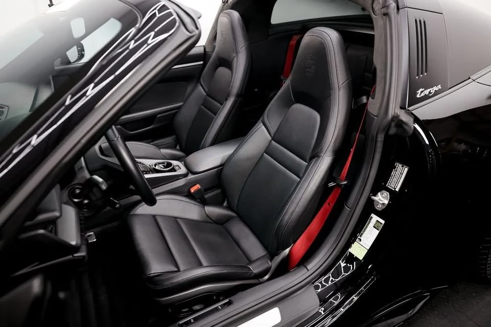 2022 Porsche 992 Targa 4 & 4S - Image 16 of 19