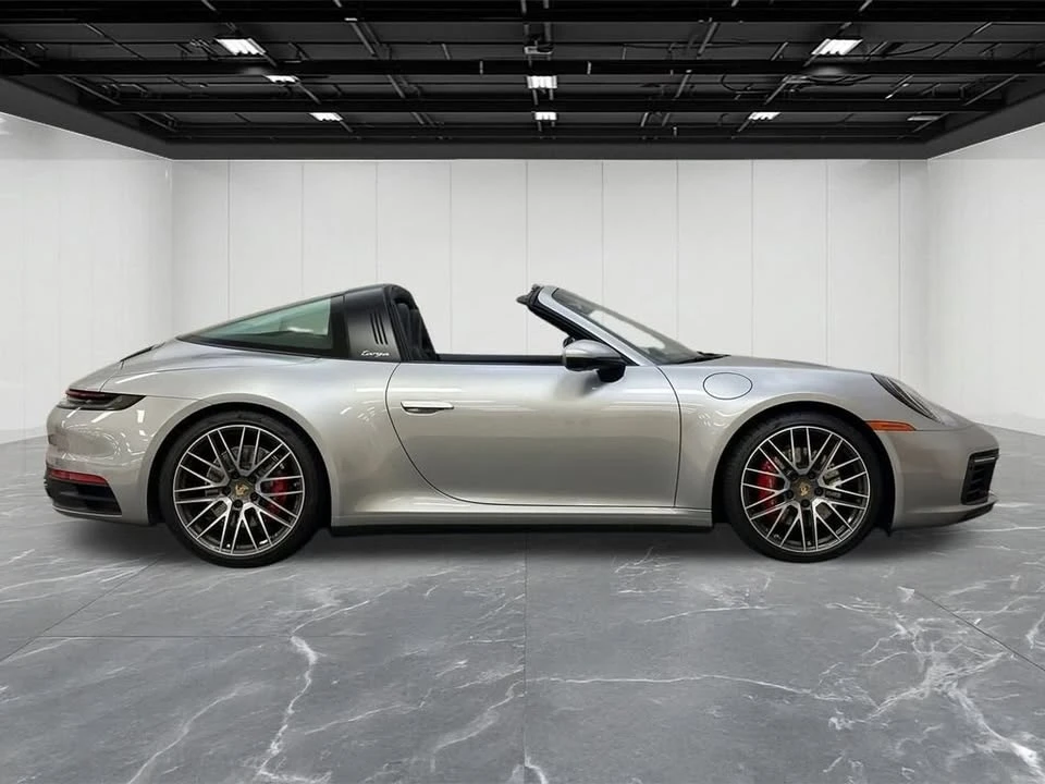 2022 Porsche 992 Targa 4 & 4S - Image 10 of 20