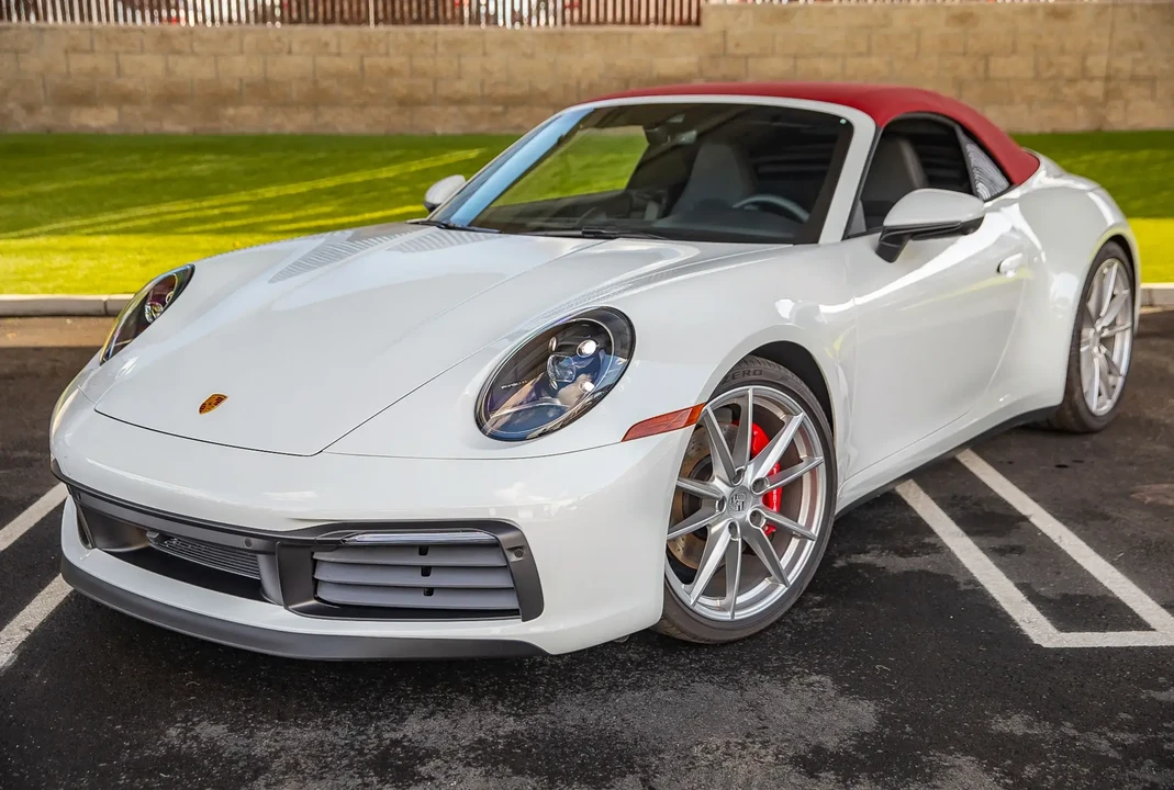 2022 Porsche 992 Carrera S - Image 2 of 5