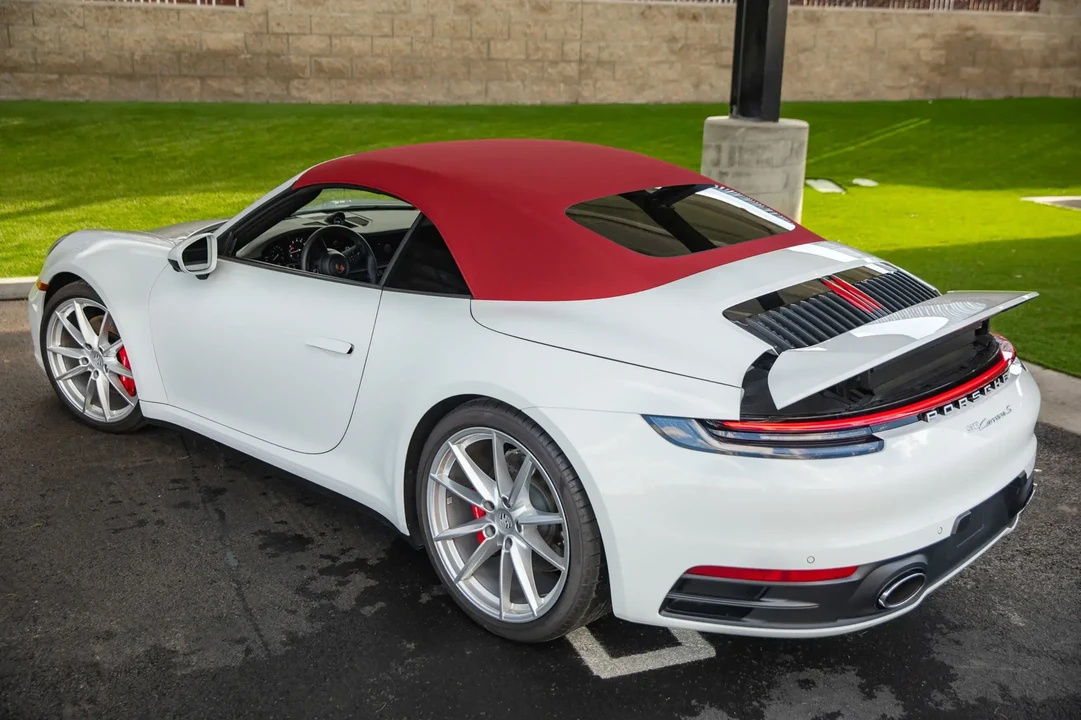 2022 Porsche 992 Carrera S - Image 4 of 5