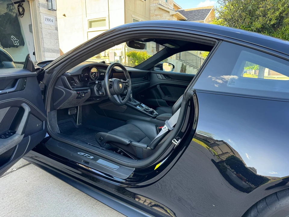 2022 Porsche 992 GT3 - Image 8 of 13