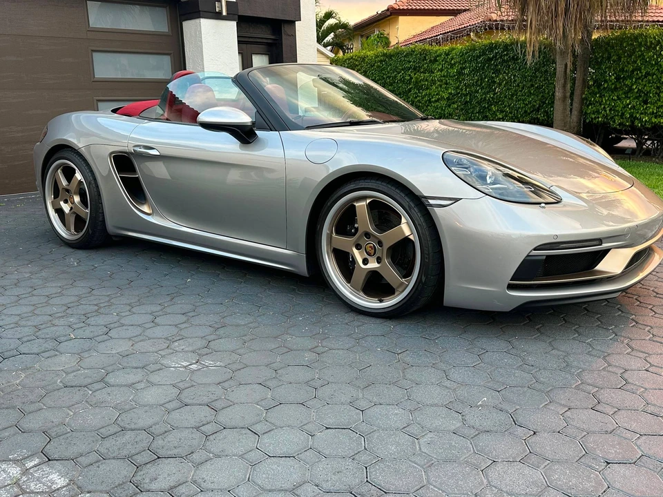 2022 Porsche 718 Boxster - Image 2 of 12