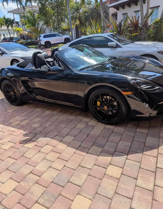 2022 Porsche 718 Boxster - Image 2 of 8