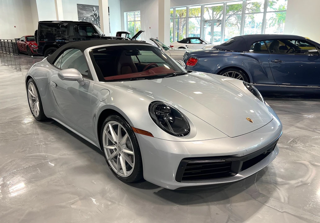 2022 Porsche 992 Carrera 4 - Image 2 of 27