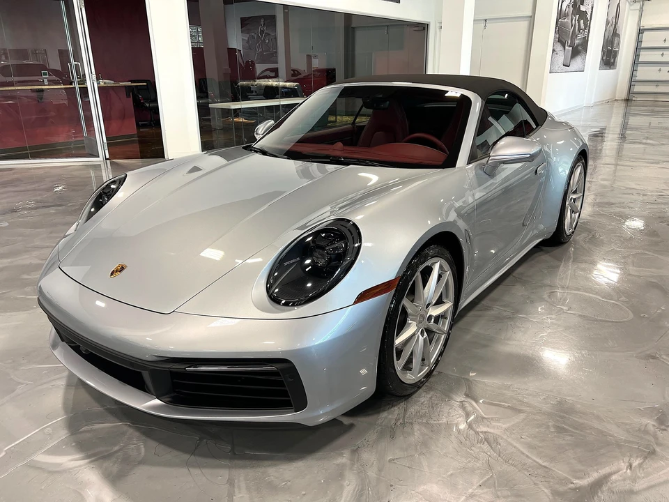 2022 Porsche 992 Carrera 4 - Image 6 of 27