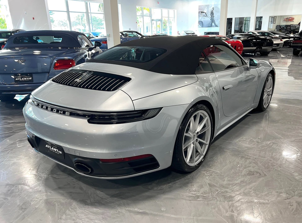 2022 Porsche 992 Carrera 4 - Image 12 of 27