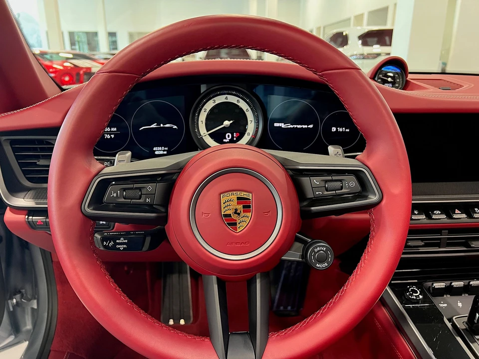 2022 Porsche 992 Carrera 4 - Image 23 of 27