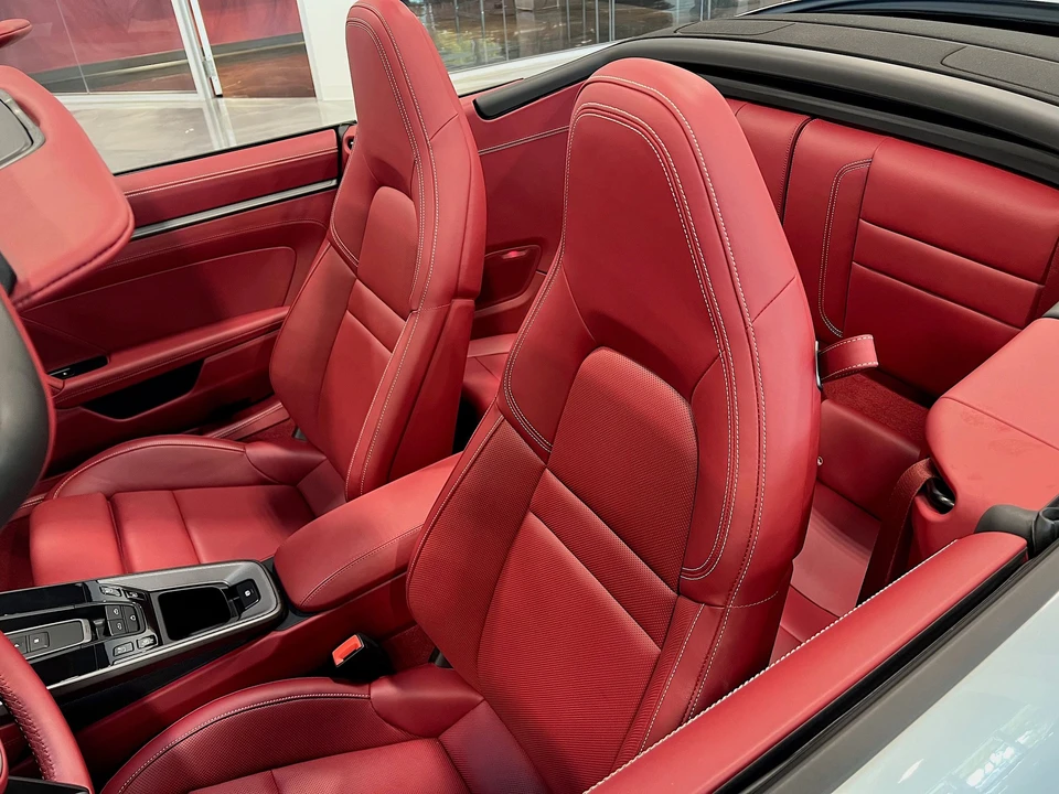 2022 Porsche 992 Carrera 4 - Image 20 of 27