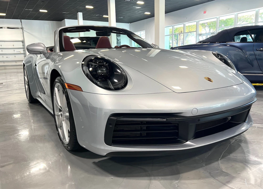 2022 Porsche 992 Carrera 4 - Image 14 of 27