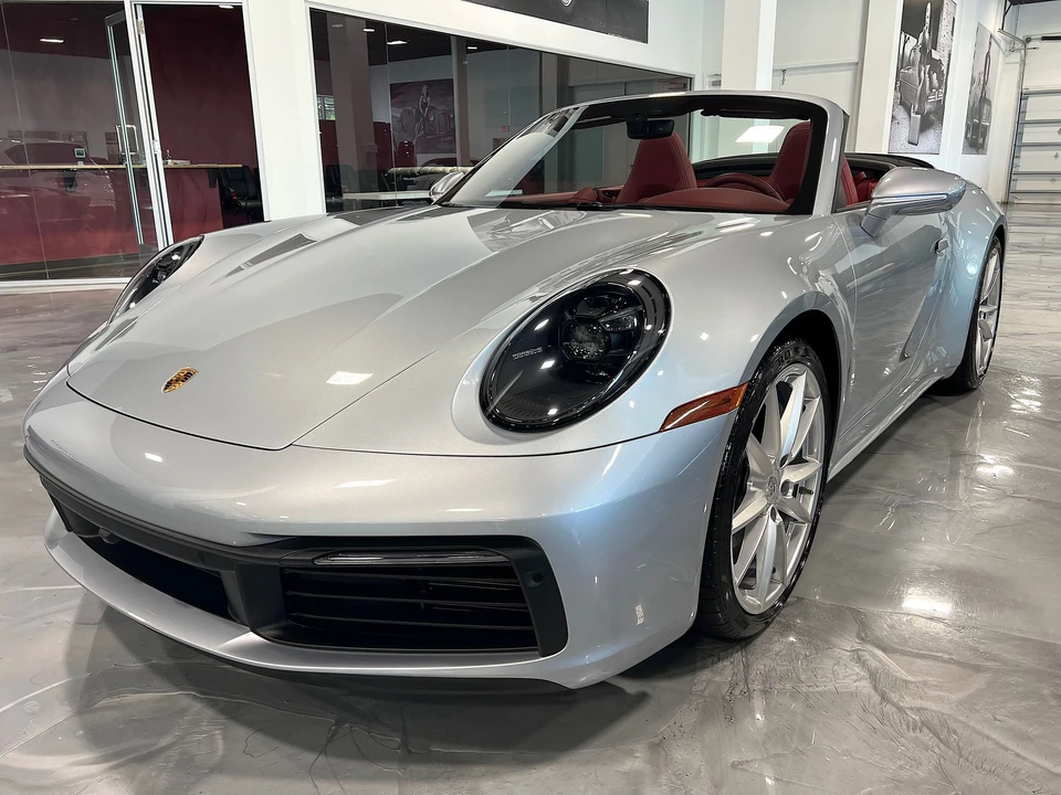 2022 Porsche 992 Carrera 4 - Image 5 of 27