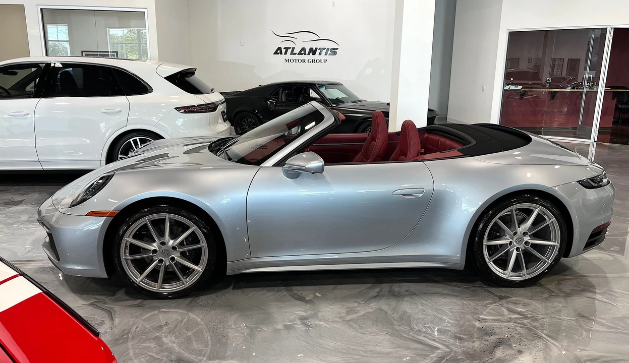 2022 Porsche 992 Carrera 4 - Image 7 of 27