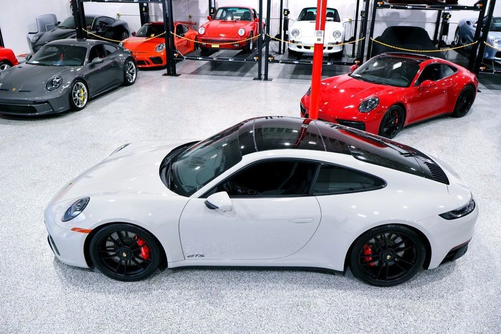 2022 Porsche - Image 7 of 12