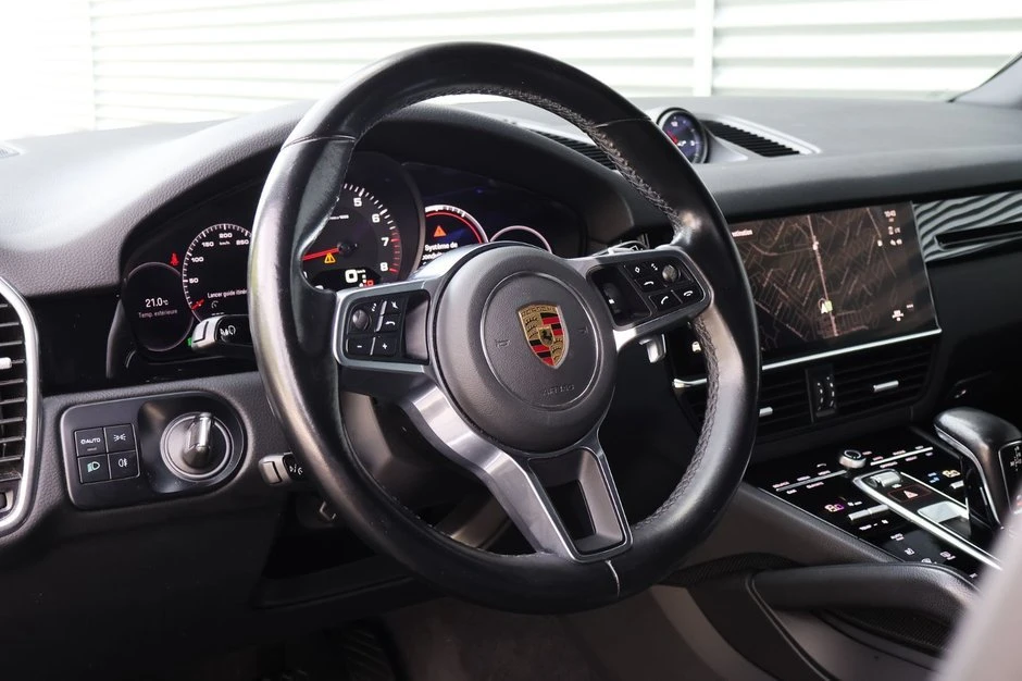 2022 Porsche 9Y0/9Y3 Cayenne - Image 14 of 16