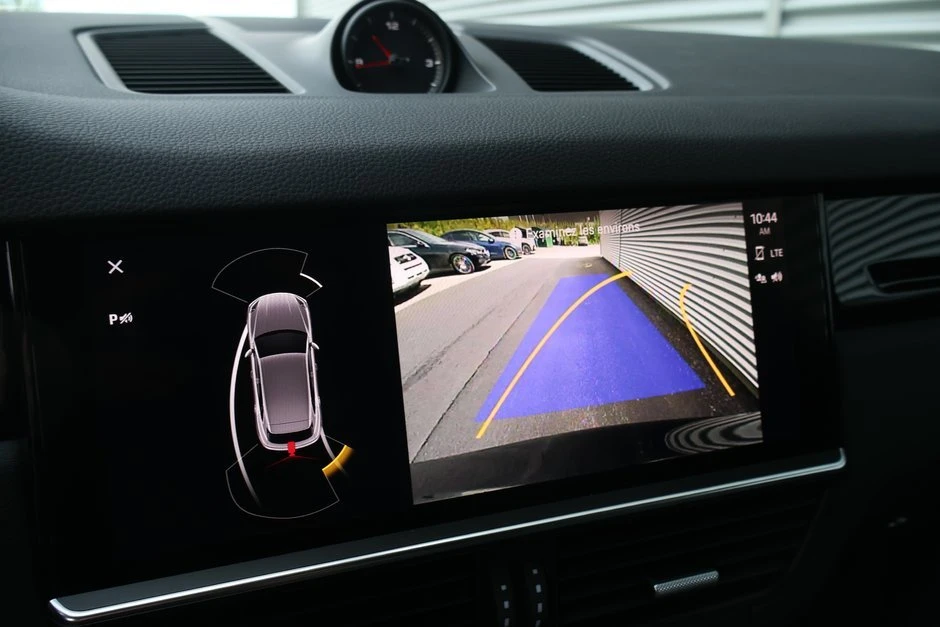 2022 Porsche 9Y0/9Y3 Cayenne - Image 10 of 16
