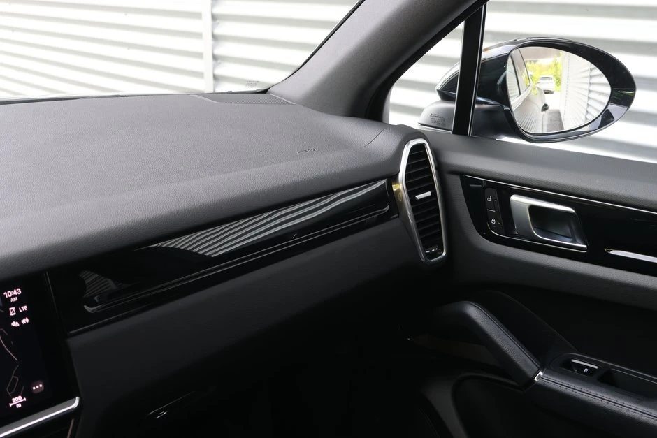 2022 Porsche 9Y0/9Y3 Cayenne - Image 9 of 16