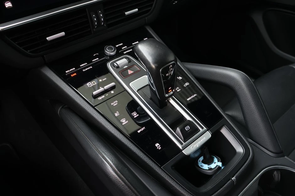 2022 Porsche 9Y0/9Y3 Cayenne - Image 12 of 16