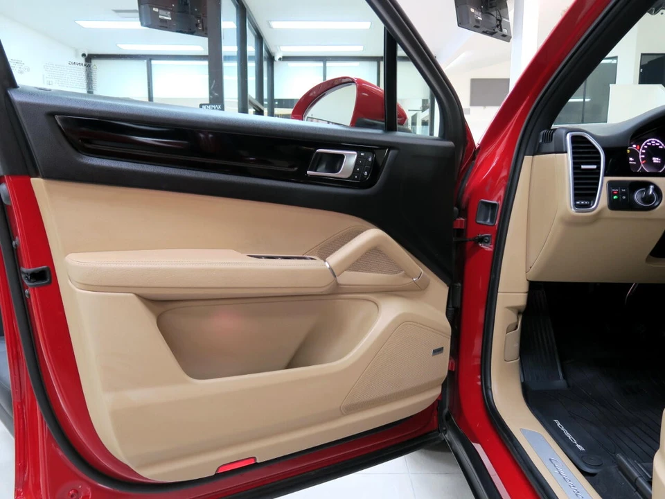 2022 Porsche 9Y0/9Y3 Cayenne - Image 17 of 21