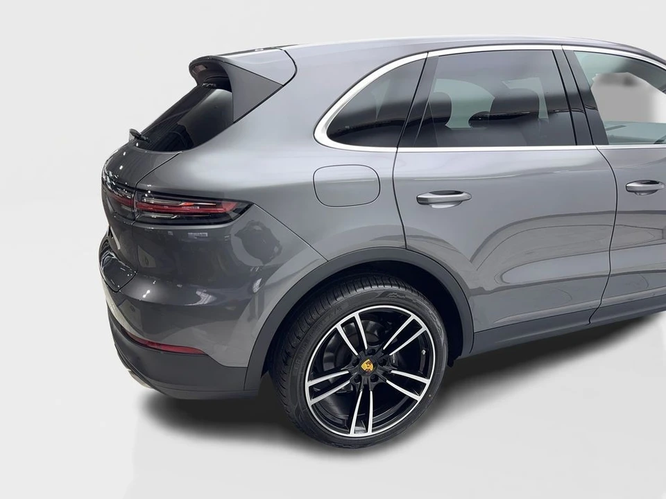 2022 Porsche 9Y0/9Y3 Cayenne - Image 18 of 21