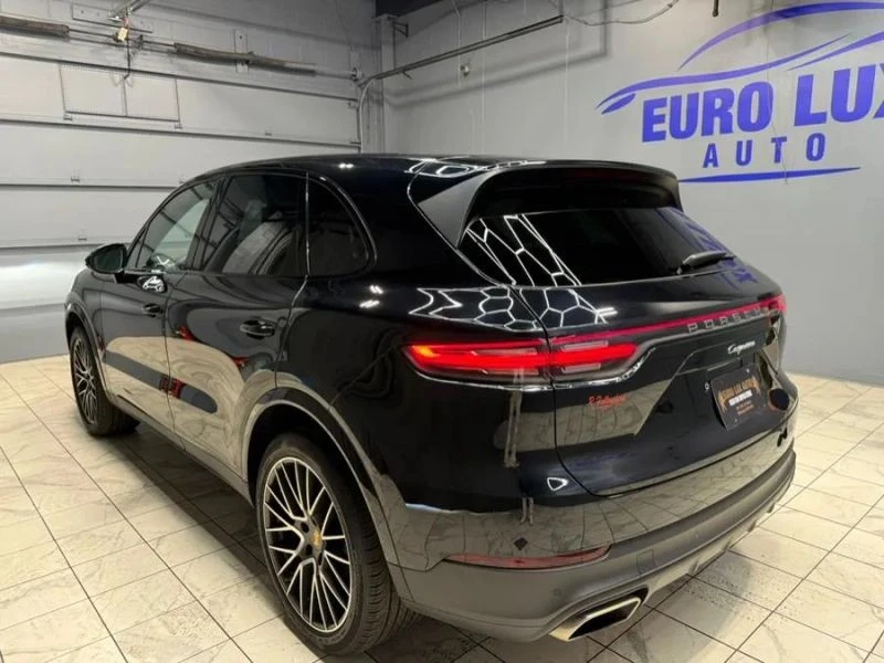 2022 Porsche 9Y0/9Y3 Cayenne - Image 8 of 12