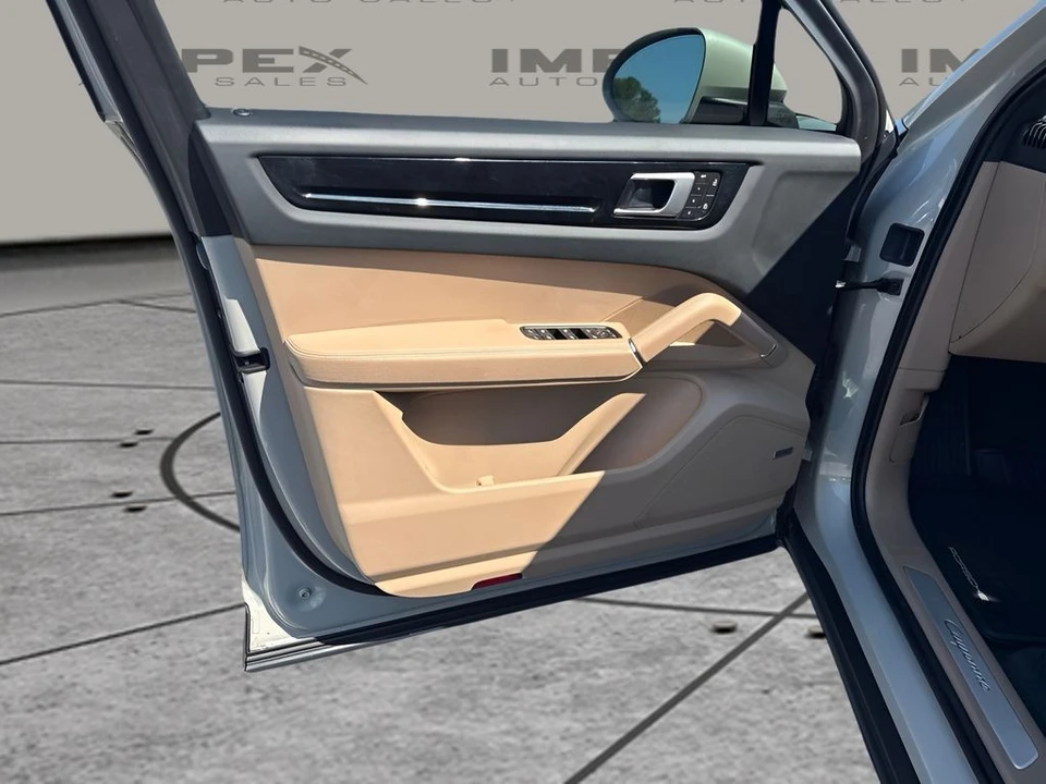 2022 Porsche 9Y0/9Y3 Cayenne - Image 27 of 31