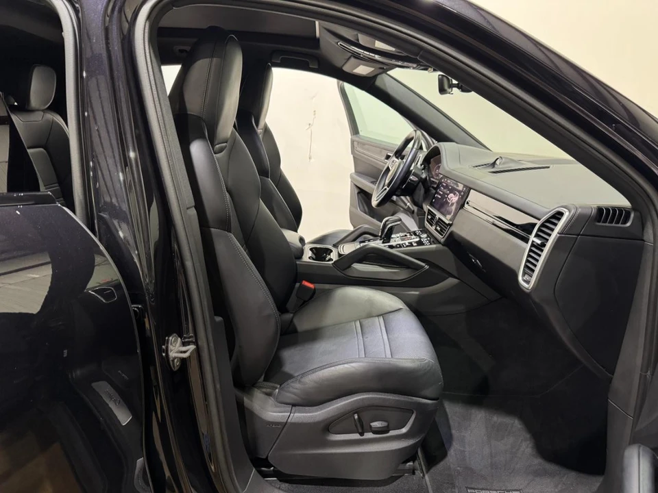 2022 Porsche 9Y0/9Y3 Cayenne Coupe - Image 12 of 31