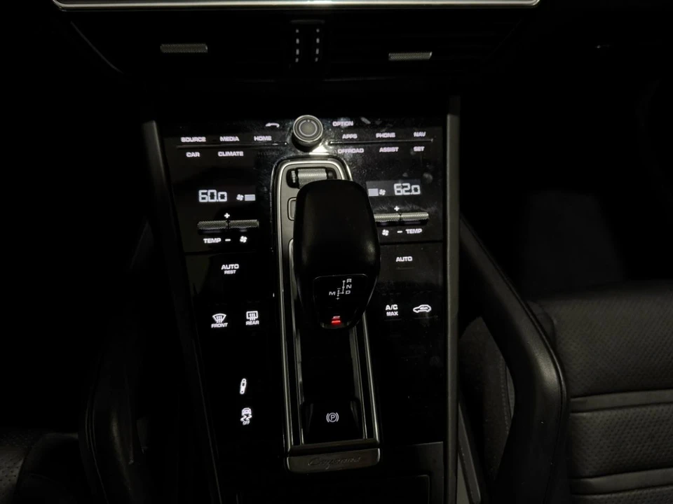 2022 Porsche 9Y0/9Y3 Cayenne Coupe - Image 26 of 31