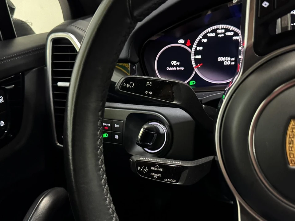 2022 Porsche 9Y0/9Y3 Cayenne Coupe - Image 22 of 31