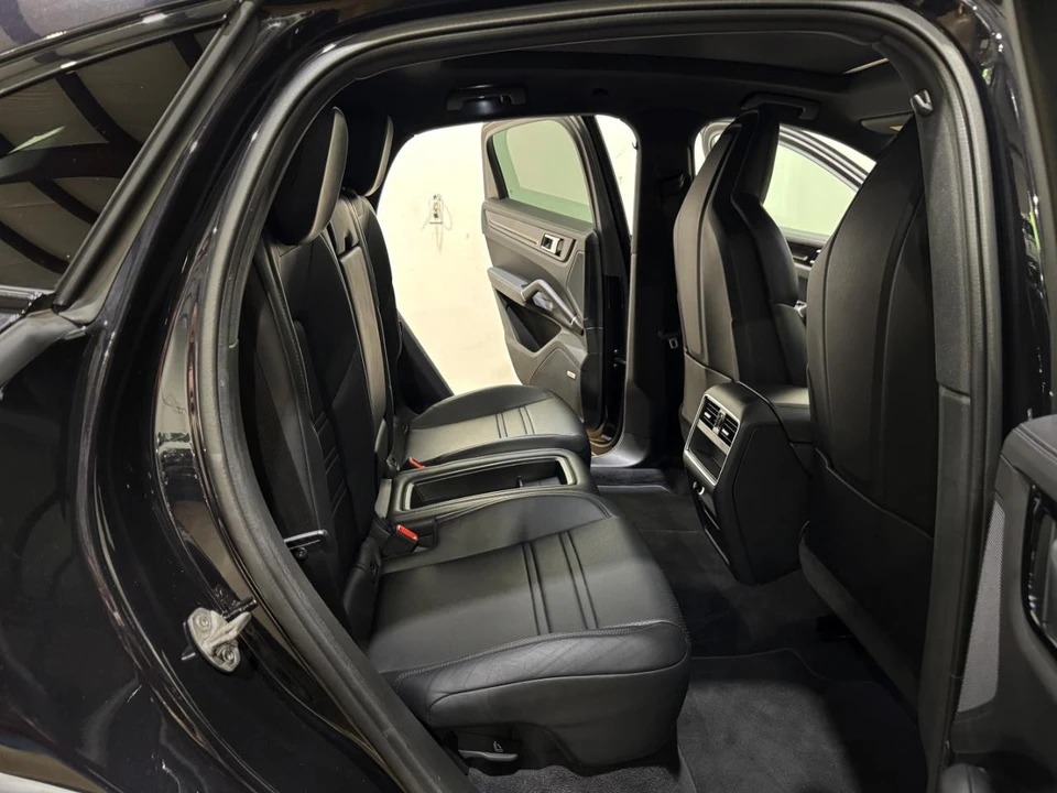 2022 Porsche 9Y0/9Y3 Cayenne Coupe - Image 14 of 31