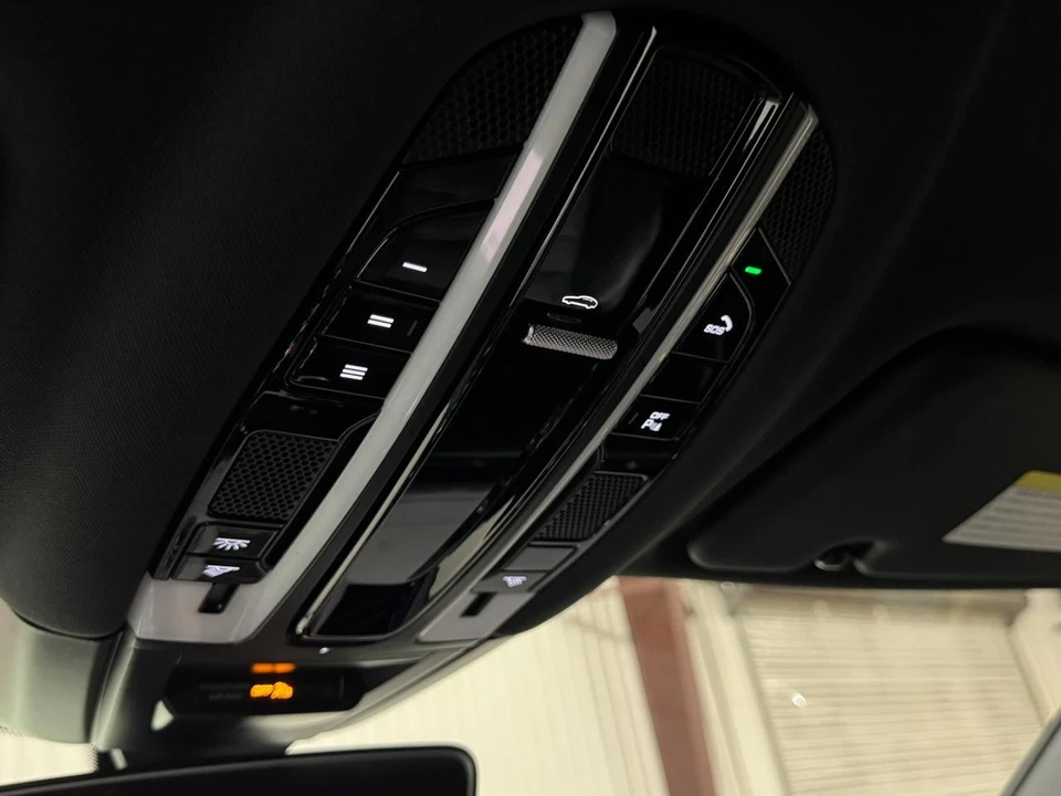 2022 Porsche 9Y0/9Y3 Cayenne Coupe - Image 27 of 31