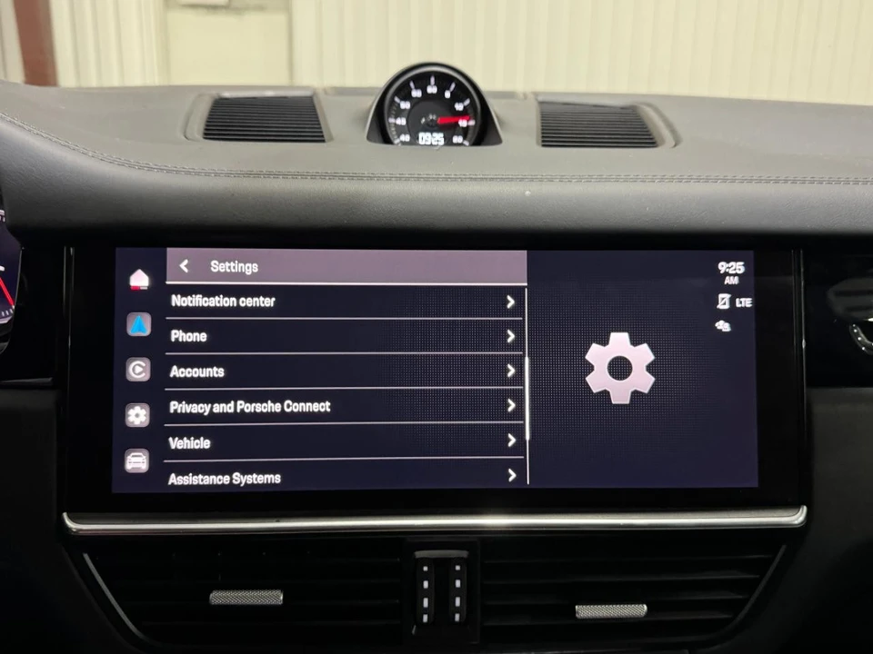 2022 Porsche 9Y0/9Y3 Cayenne Coupe - Image 31 of 31