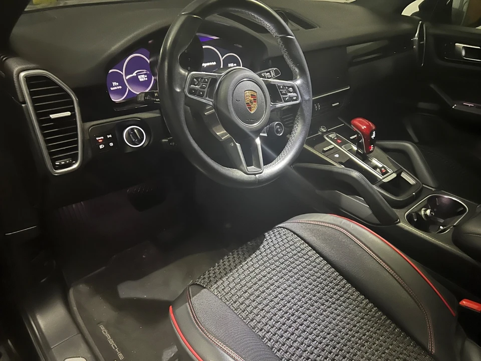 2022 Porsche 9Y0/9Y3 Cayenne Coupe - Image 2 of 20