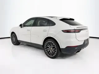 2022 Porsche 9Y0/9Y3 Cayenne - Image 3 of 4